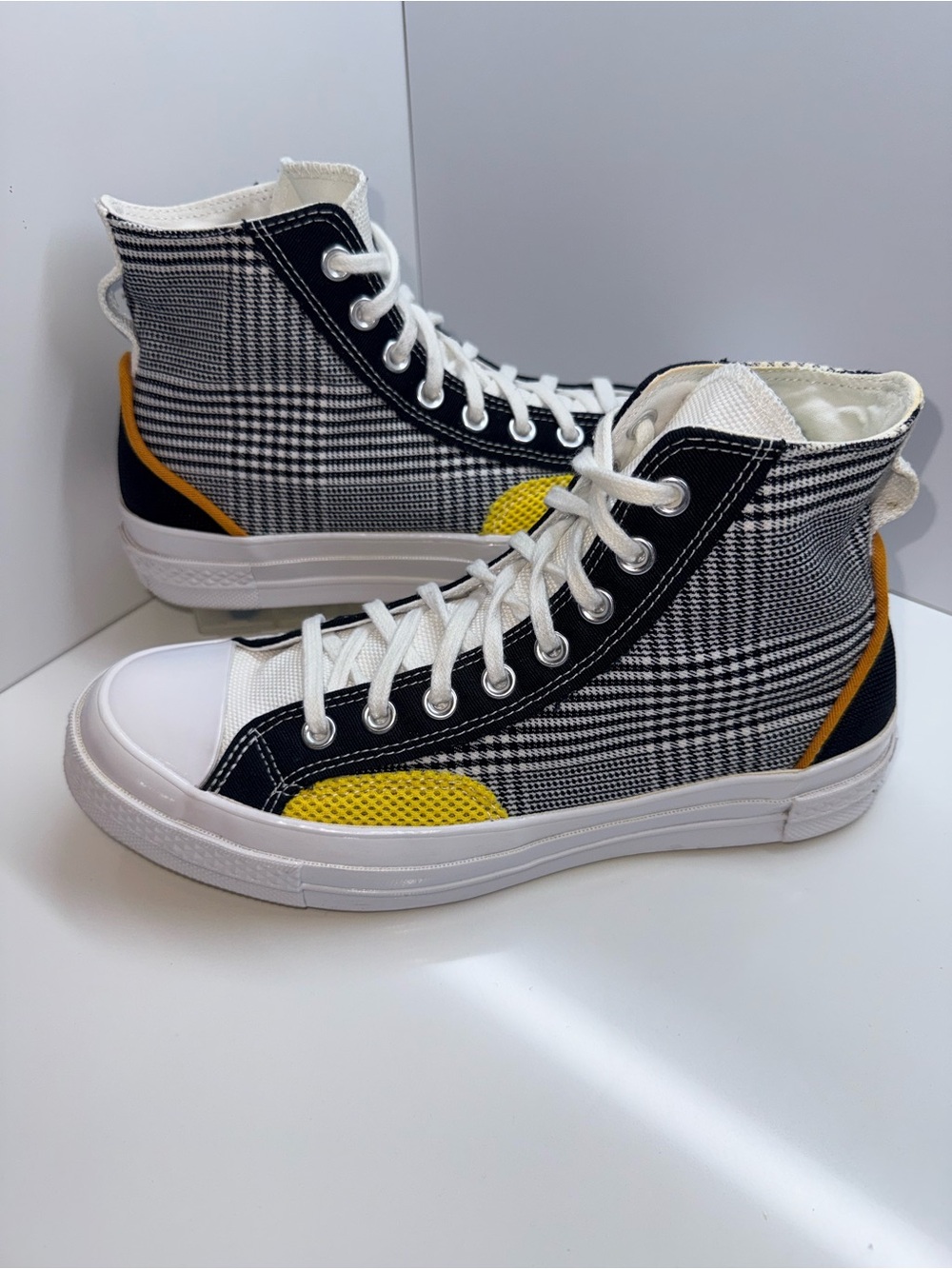 Converse Chuck 70 High Hacked Fashion Black White Speed Yellow Men’s 7 / Women’s